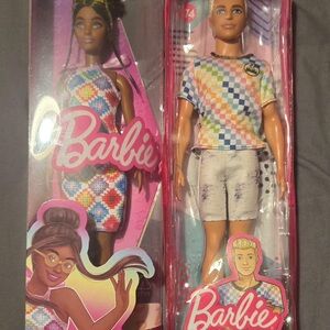 Barbie Fashionista Dolls - Colorful Outfits
